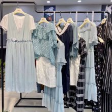 探秘广州白云太和谢家庄农贸批发市场 阿莱贝琳女装折扣店与鸽帝服饰商行的时尚供应